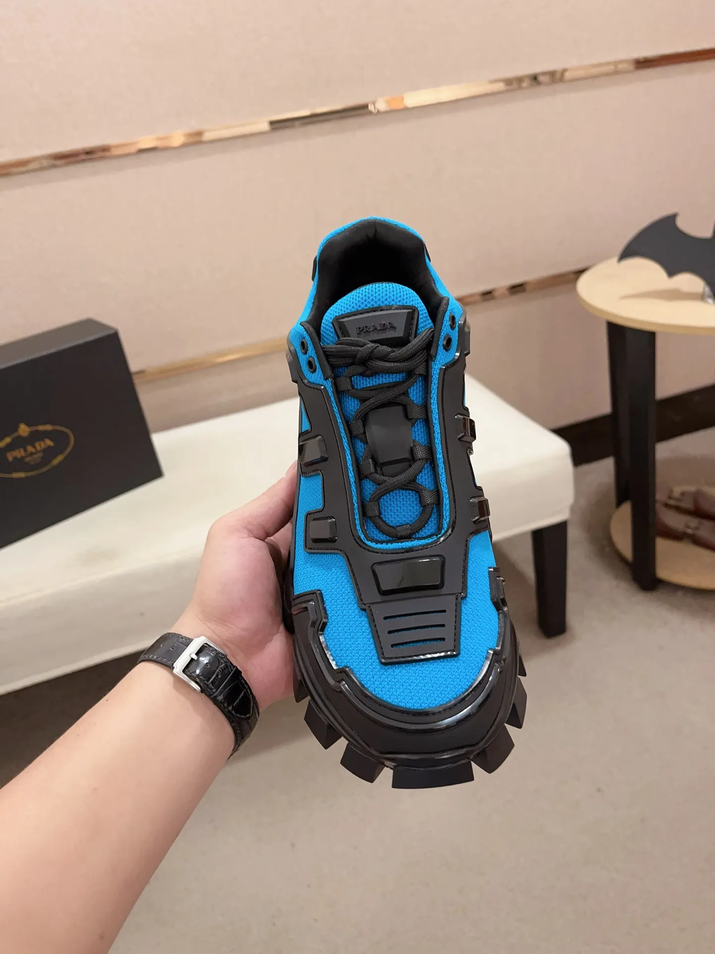 Men's Men's Shoes 💰 620💰 ✔️✔️✔️High-quality new PRADA counters are launched at the same time. The new men's shoes and 😘fabrics are selected from first-layer cowhide. Lining: imported elastic mesh➕cowhide lining. 👍🏿High-end☄️Open-molded non-slip rubber outsole, exquisite lines, simple and elegant, comfortable and high-end for leisure travel. Number of yards: 38 to 44.